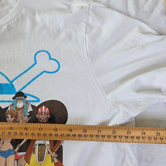 Old Navy One Piece Anime T-Shirt White Graphic Crewneck Unisex XL 100% Cotton - Picture 6 of 8